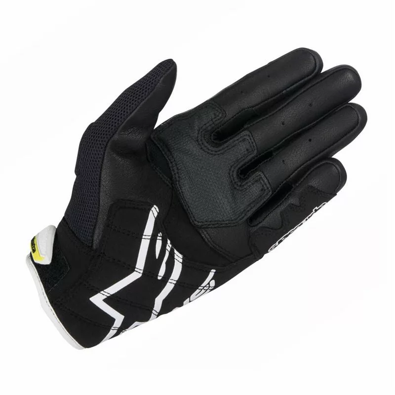 Alpinestars SMX-2 Air Carbon v2 Motorcycle Glove (Black/Red/White) 4 Alpinestars SMX-2 Air Carbon v2 Motorcycle Glove (Black/Red/White) - Image 2